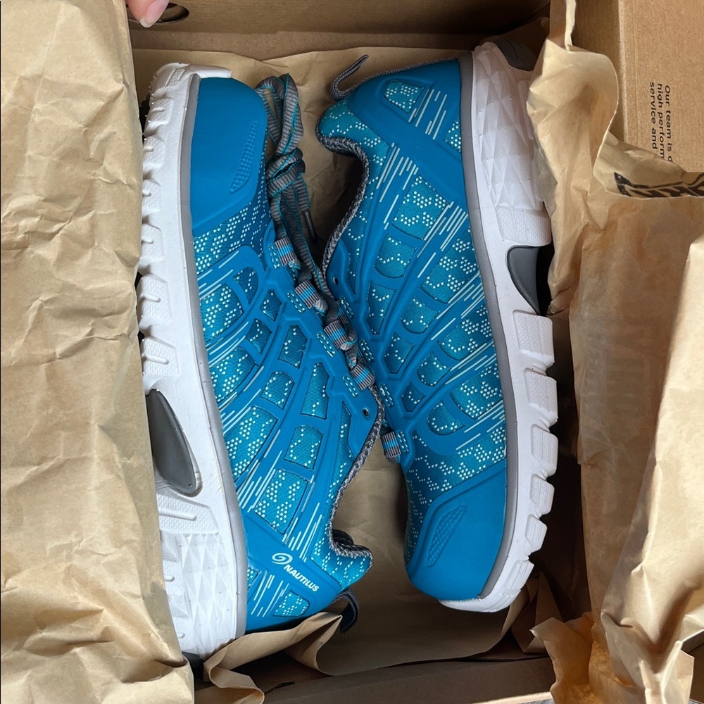 Nautilus Safety Footwear NEW N1081 Steel-toe Slip Resistant Teal Women's Sz 5 - Picture 2 of 8